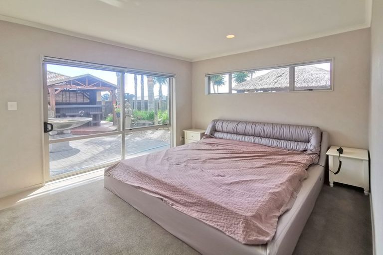 Photo of property in 36 Stranraer Crescent, Wattle Downs, Auckland, 2103