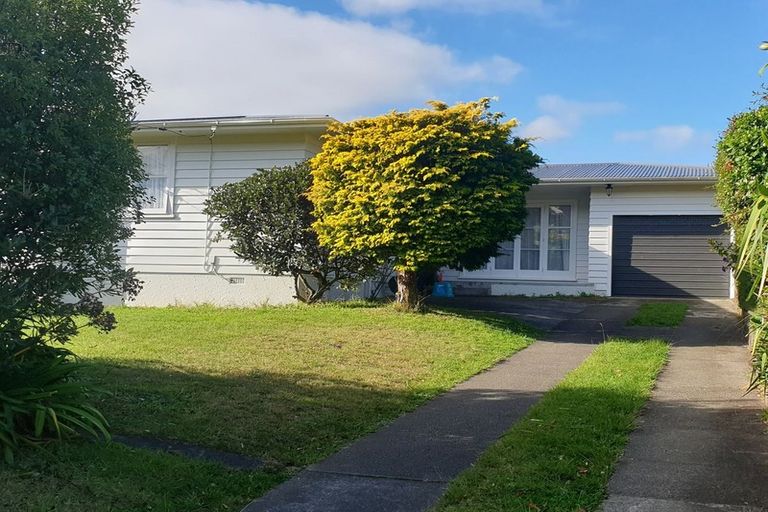 Photo of property in 39 Redwood Avenue, Tawa, Wellington, 5028