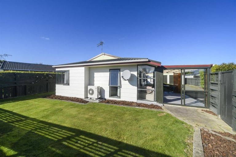 Photo of property in 12 Mansell Crescent, Bulls, 4818