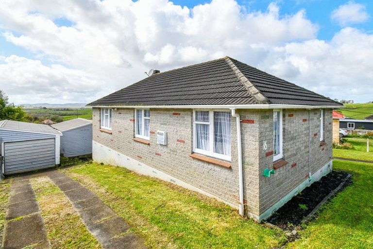 Photo of property in 16 Emere Place, Meremere, Mercer, 2474