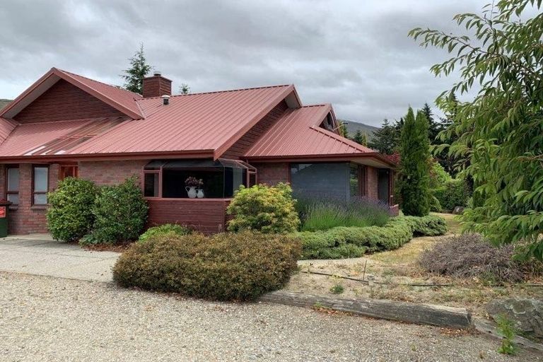 Photo of property in 18 Orchard Road, Wanaka, 9382