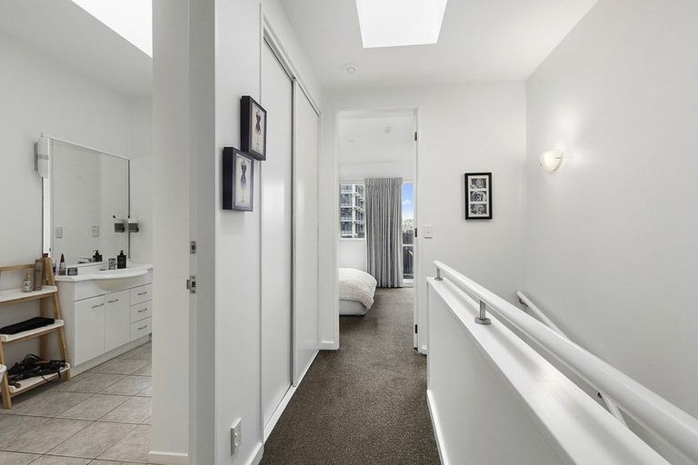 Photo of property in De Vere Apartments, 1/23 Tennyson Street, Te Aro, Wellington, 6011