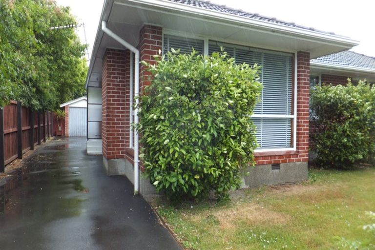 Photo of property in 1/65 Maidstone Road, Ilam, Christchurch, 8041