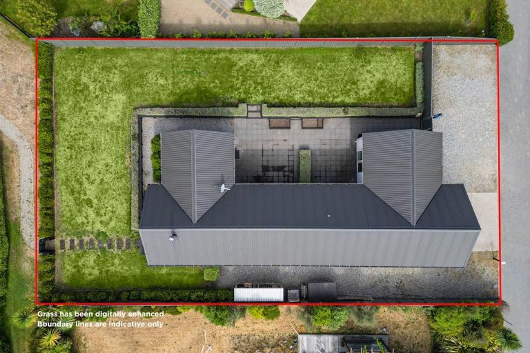 Photo of property in 9 Marbleleaf Lane, Albert Town, Wanaka, 9305