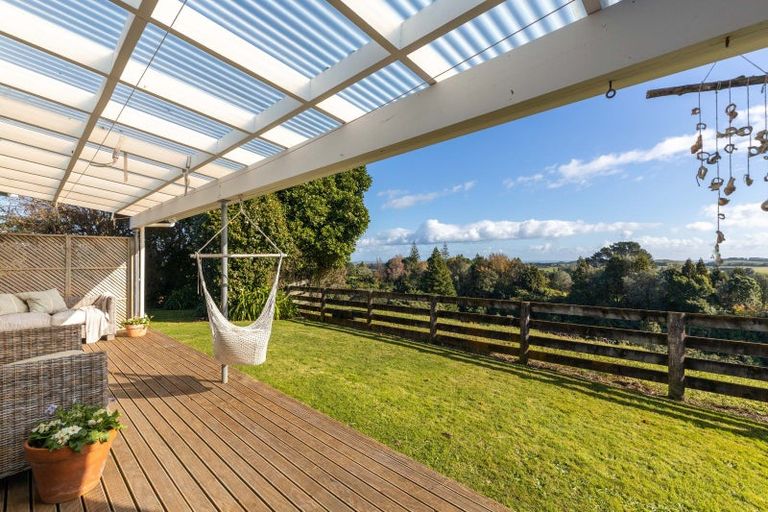Photo of property in 826 Mokau Road, Mimi, Urenui, 4377