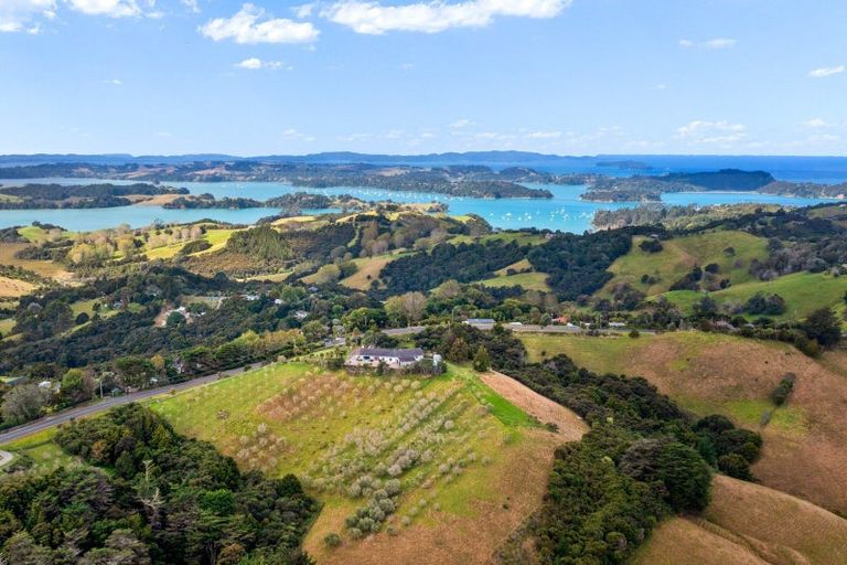 Photo of property in 298 Mahurangi West Road, Puhoi, Warkworth, 0983