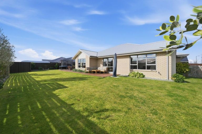 Photo of property in 41 Highgate Drive, Rangiora, 7400