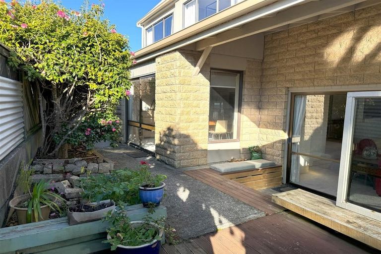 Photo of property in 2 Stanton Crescent, Karoro, Greymouth, 7805