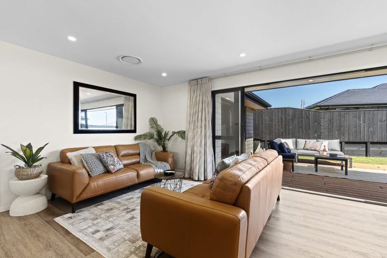 Photo of property in 25 Papawhero Drive, Bell Block, New Plymouth, 4312