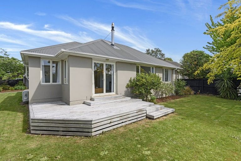 Photo of property in 59 Garreg Road, Bryndwr, Christchurch, 8052