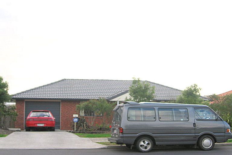 Photo of property in 10 Woodbank Drive, Glen Eden, Auckland, 0602