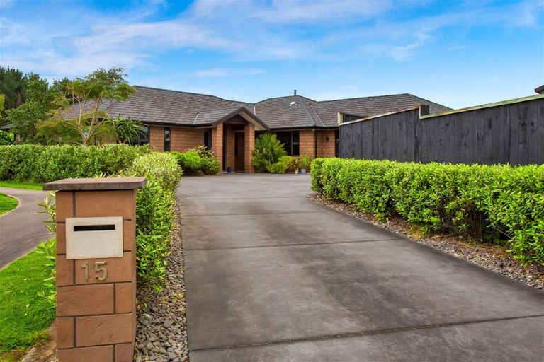 Photo of property in 15 Wentworth Lane, Waiwhakaiho, New Plymouth, 4312
