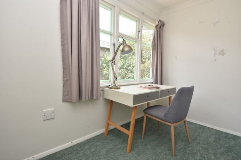 Photo of property in 74 Kent Street, Carterton, 5713