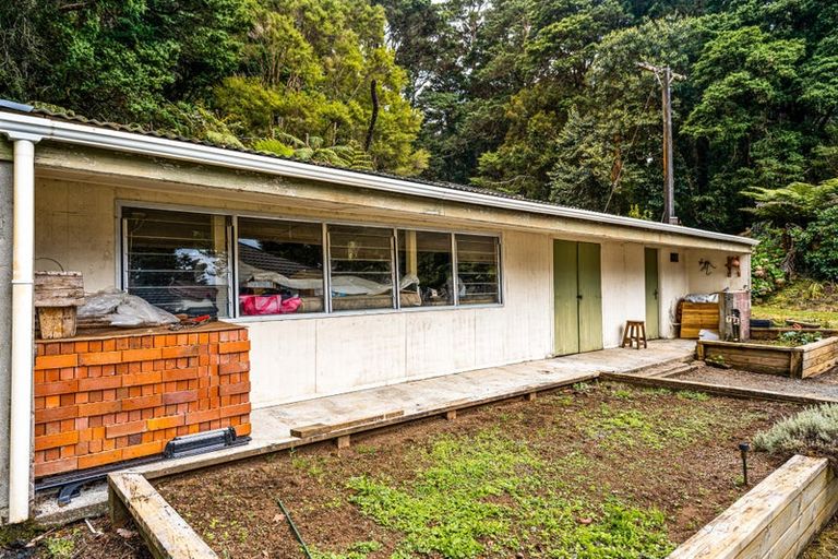 Photo of property in 271 Apotu Road, Kauri, Kamo, 0185