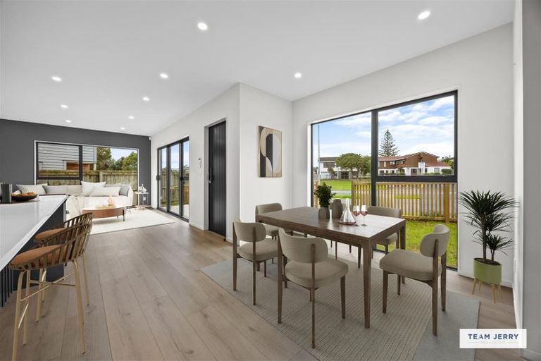 Photo of property in 339a Bucklands Beach Road, Bucklands Beach, Auckland, 2012