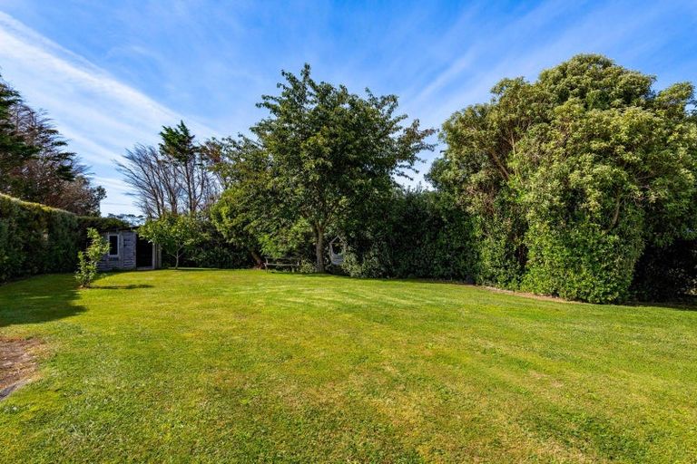 Photo of property in 2062 South Road, Otakeho, Hawera, 4678