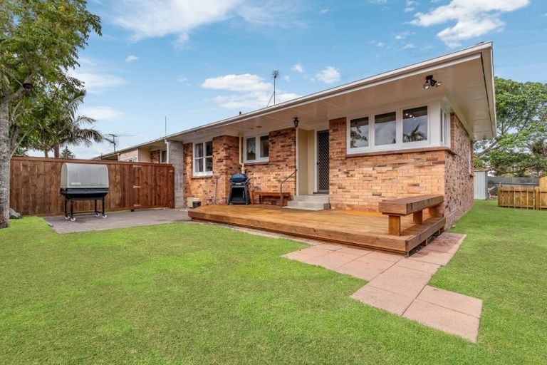 Photo of property in 3/12 Tomlinson Street, Hillpark, Auckland, 2102