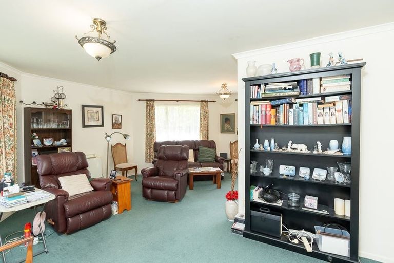 Photo of property in 28 Newfield Drive, Fairview Downs, Hamilton, 3214