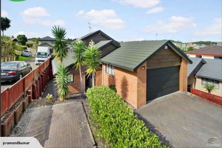 Photo of property in 37 Chieftain Rise, Goodwood Heights, Auckland, 2105