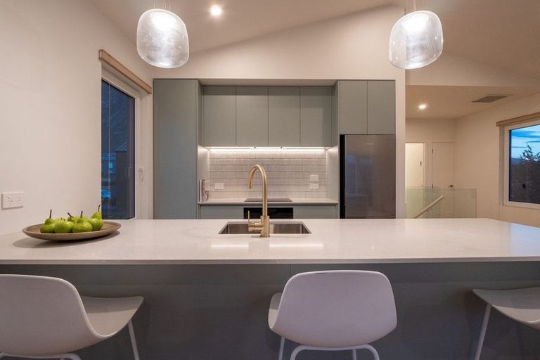 Photo of property in 22 Soudley Court, Jacks Point, Queenstown, 9371