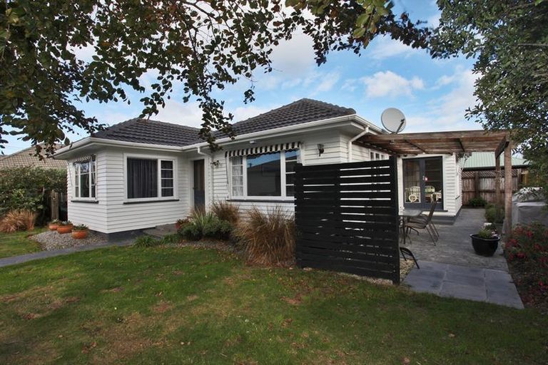 Photo of property in 1/10 Dinton Street, Russley, Christchurch, 8042