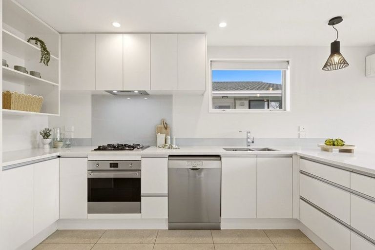 Photo of property in 132 Edgeware Road, St Albans, Christchurch, 8014