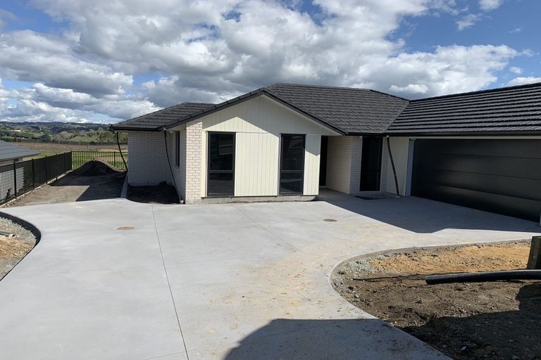 Photo of property in 10 Oyster Drive, Cooks Beach, Whitianga, 3591