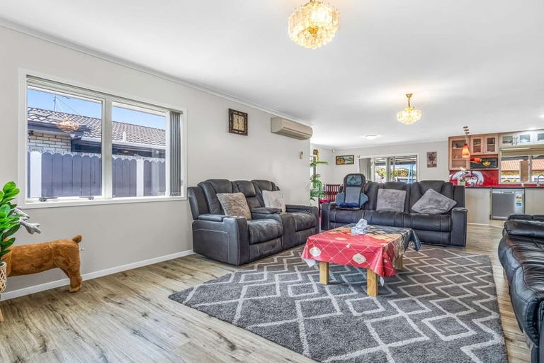 Photo of property in 526 Massey Road, Mangere, Auckland, 2022