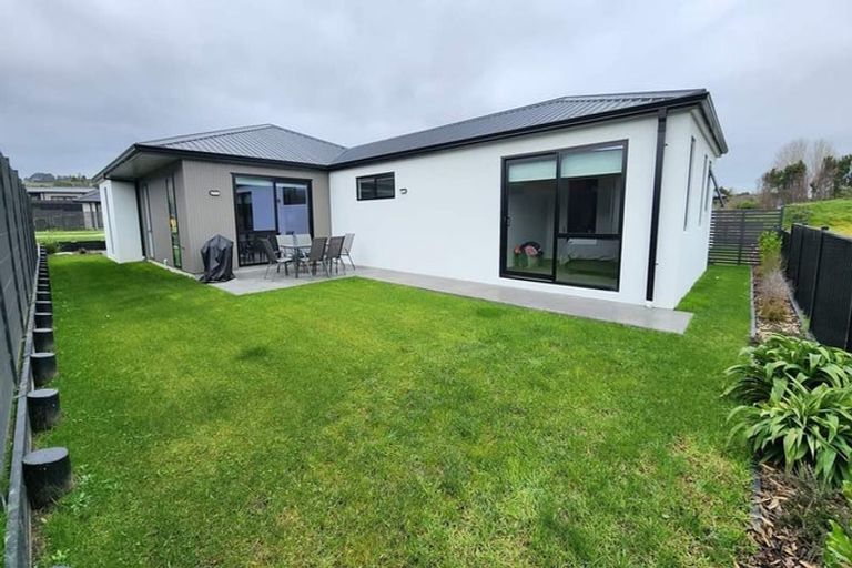 Photo of property in 117 Glenbervie Drive, Glenbervie, 0173