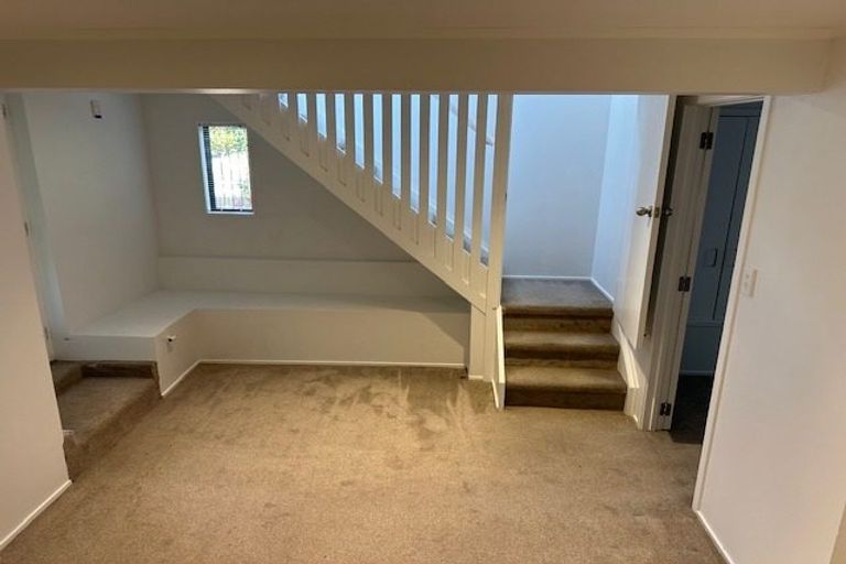 Photo of property in 1/10 Newstead Avenue, Browns Bay, Auckland, 0632