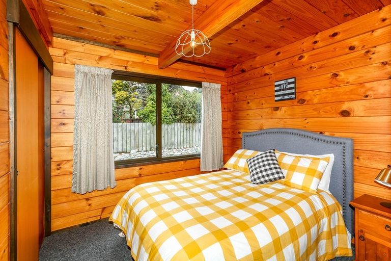 Photo of property in 5 Kaitake Place, Oakura, 4314