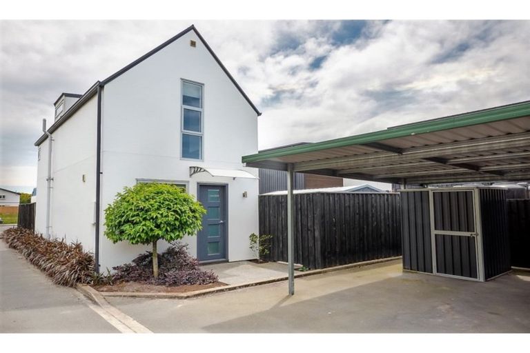 Photo of property in 130 Sherborne Street, St Albans, Christchurch, 8014