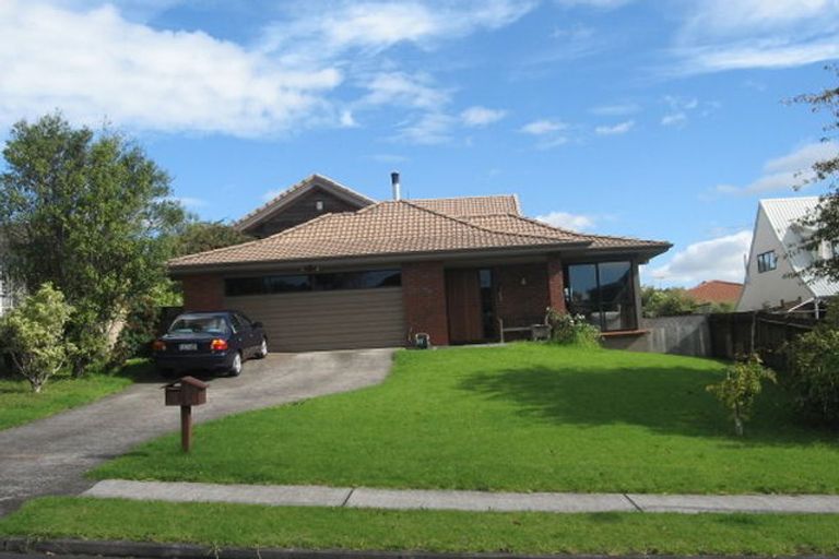 Photo of property in 3 Kincraig Place, Highland Park, Auckland, 2010