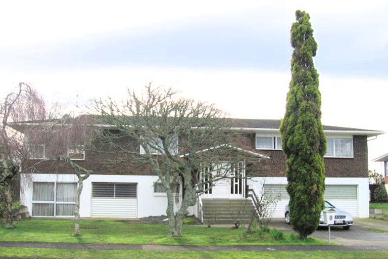 Photo of property in 8 Grassy Downs Place, St Andrews, Hamilton, 3200