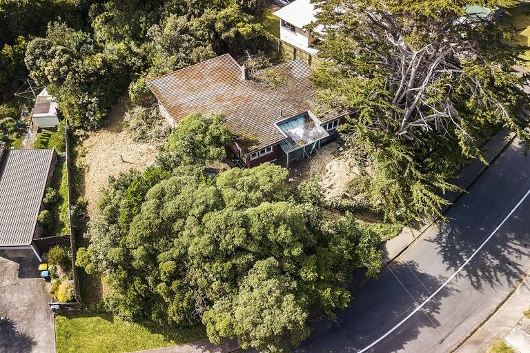 Photo of property in 31 View Road, Titahi Bay, Porirua, 5022