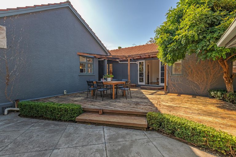 Photo of property in 162 Victoria Avenue, Hokowhitu, Palmerston North, 4410