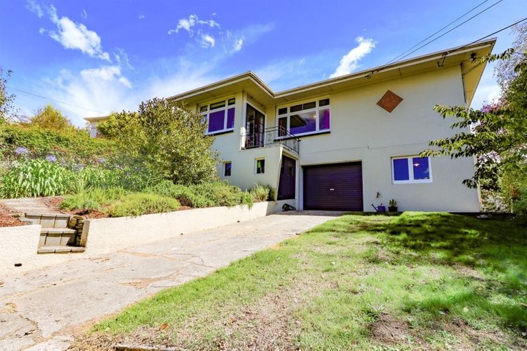 Photo of property in 14 Solway Street, Holmes Hill, Oamaru, 9401