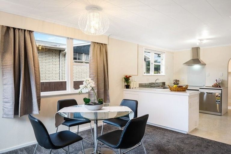 Photo of property in 2 Monterey Place, Totara Park, Upper Hutt, 5018