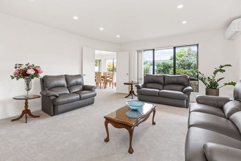 Photo of property in 18 Chatsfield Place, Te Kamo, Whangarei, 0112