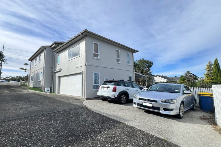 Photo of property in 286 East Coast Road, Forrest Hill, Auckland, 0620