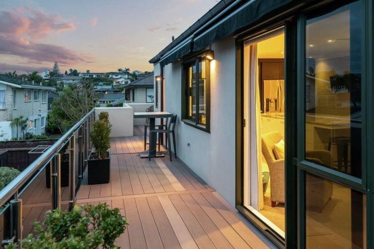 Photo of property in 14a The Parade, Bucklands Beach, Auckland, 2012