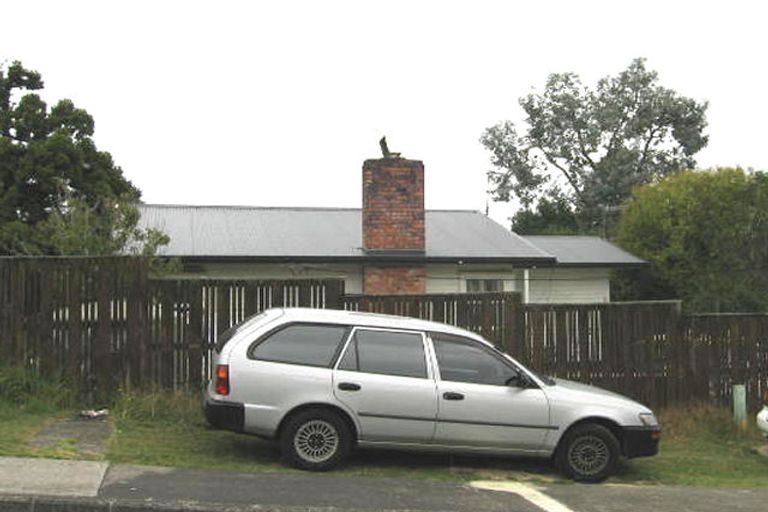 Photo of property in 28 Saffron Street, Birkdale, Auckland, 0626