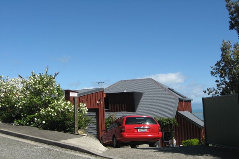 Photo of property in 28 Clovelly Street, Atawhai, Nelson, 7010