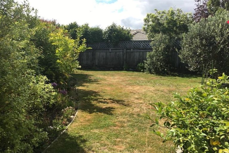 Photo of property in 34 Monarch Place, Paraparaumu Beach, Paraparaumu, 5032