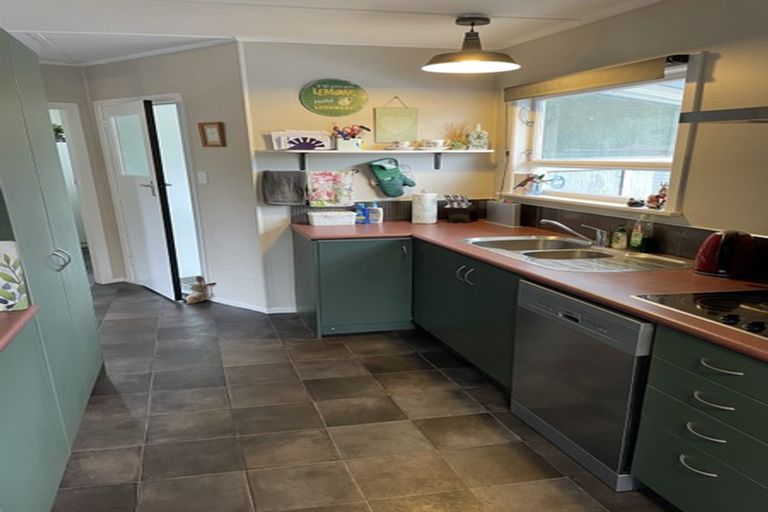 Photo of property in 99 Revans Street, Featherston, 5710