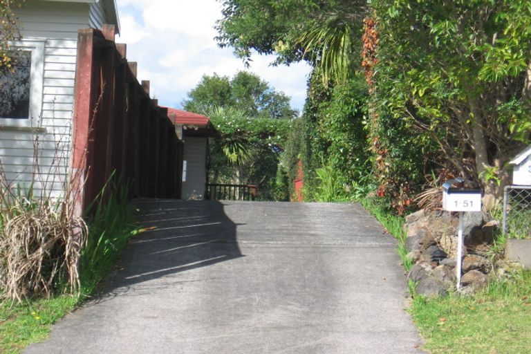 Photo of property in 51 Eastglen Road, Glen Eden, Auckland, 0602
