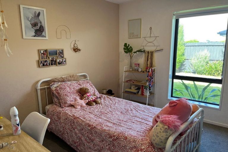 Photo of property in 39 Andesite Drive, Rolleston, 7614