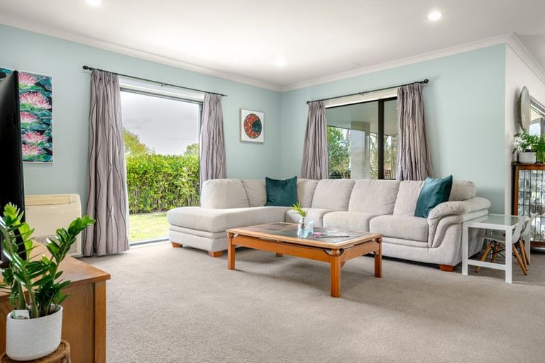 Photo of property in 1 Whitford Place, Rototuna North, Hamilton, 3210