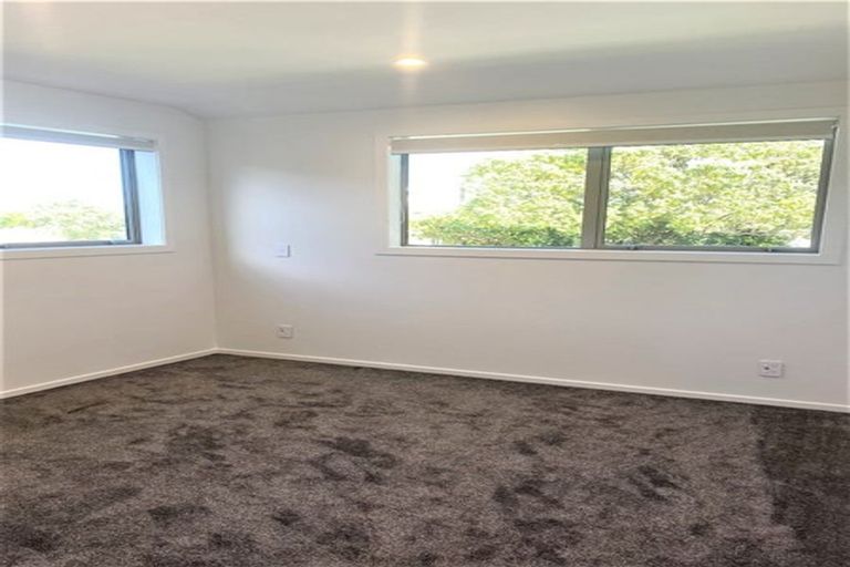 Photo of property in 2 Collingwood Street, Waterloo, Lower Hutt, 5011