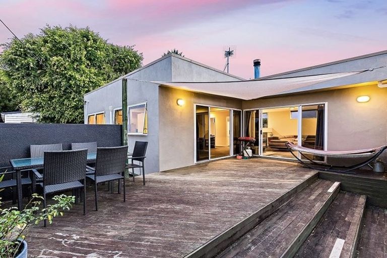 Photo of property in 1/350 Royal Road, Massey, Auckland, 0614